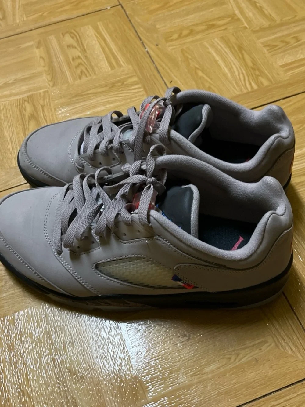 Jordan Men's Light Gray Low-Top Sneakers with Red Lace Locks